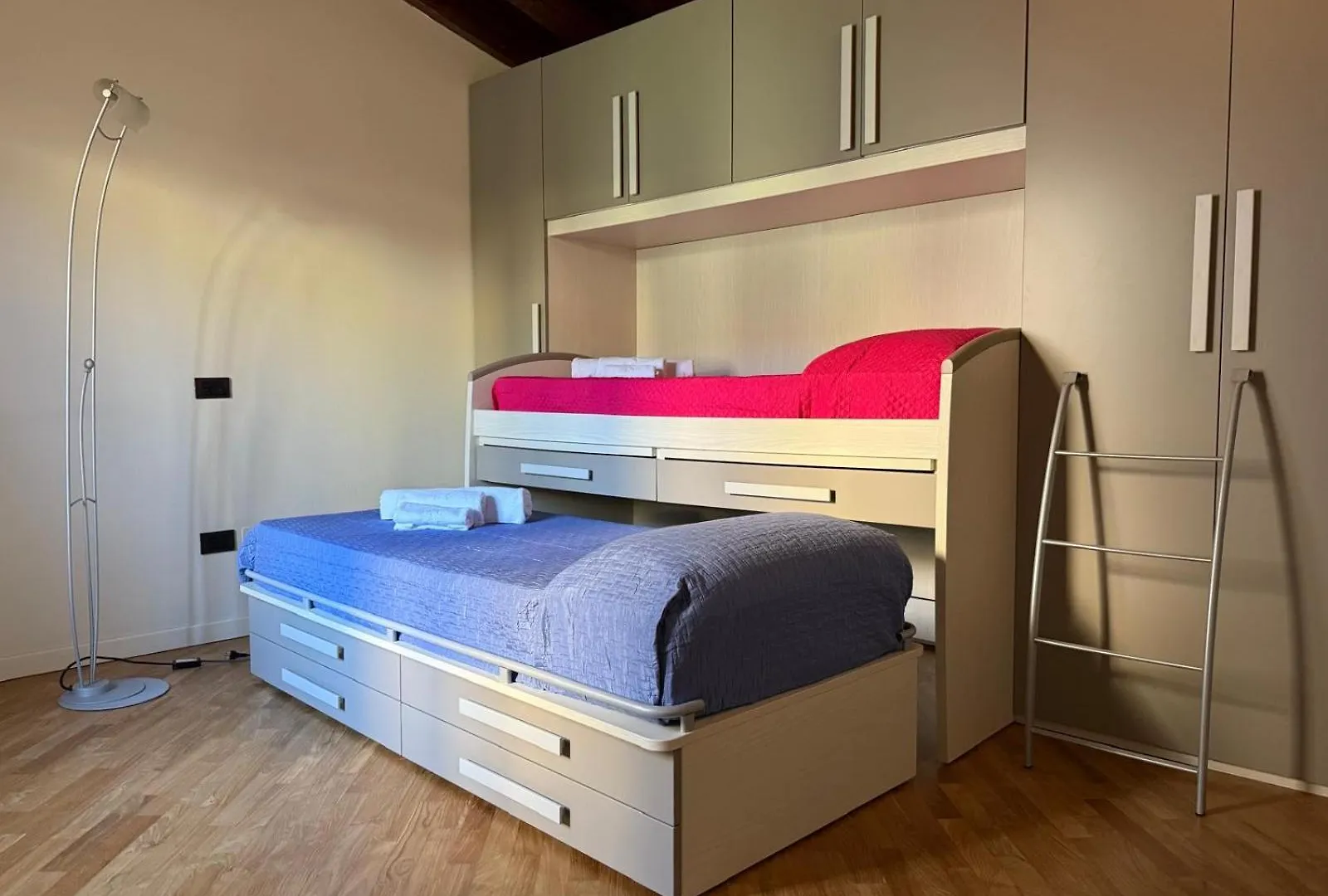Casa Vacanze Rachele Desenzano del Garda 0*,  Italy