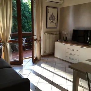 Antonellagardalake Appartement