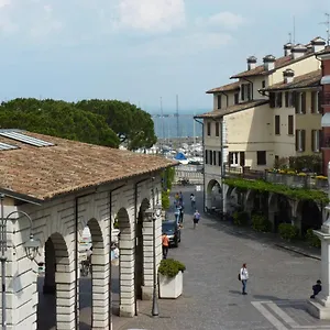 Palazzo Del Provveditore Vista Desenzano del Garda