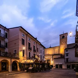 Aparthotel Flowers, Desenzano del Garda